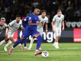 Prancis tekuk Islandia 2-1, Mbappe jadi penyelamat lewat penalti