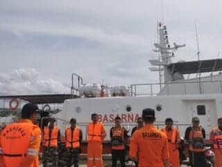 Basarnas evakuasi kapal pengangkut yang mati mesin di Buton Selatan
