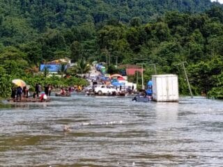 Pemkab Konut siapkan rakit penyeberangan gratis bagi warga di lokasi banjir