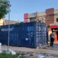BREAKING NEWS Kontainer Jatuh Timpa Pemotor di Kendari Sulawesi Tenggara, 1 Tewas, 1 Dilarikan ke RS - Tribunnewssultra.com