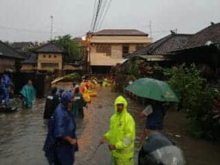 Polri Siapkan Tim Psikolog Bantu Pemulihan Trauma Korban Banjir dan Longsor di Bali - Tribunnewssultra.com