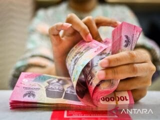 Rupiah pada Jumat menguat 0,20 persen jadi Rp16.428 per dolar AS