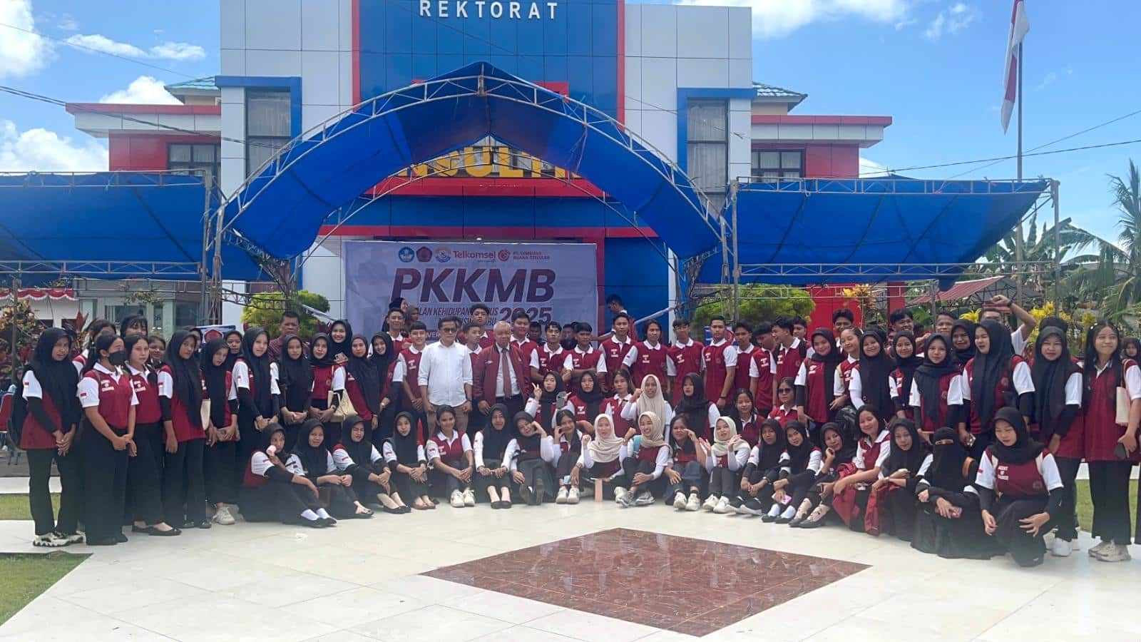 Universitas Sulawesi Tenggara Terima 1.500 Mahasiswa Baru, Rektor: Tidak Boleh Perpeloncoan - Tribunnewssultra.com