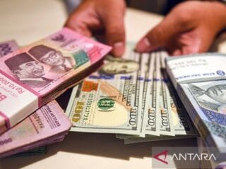 Rupiah pada Senin melemah 0,20 persen jadi Rp16.634 per dolar AS
