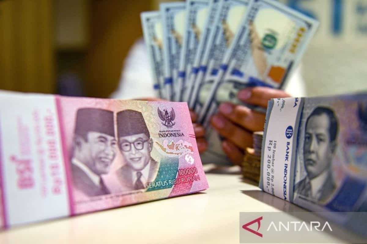 Rupiah pada Jumat pagi melemah 0,08 persen jadi Rp16.581 per dolar AS
