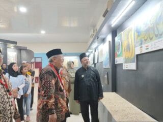 200 karya Kaligrafi dari 50 negara  meriahkan STQH Nasional 2025 di Kendari